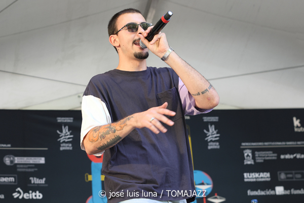 Zarata Selektion (48 Festival de Jazz de Vitoria. 2025-07-12) Por José Luis Luna Rocafort [INSTANTZZ AKA Galería fotográfica AKA Fotoblog de jazz, impro… y algo más] - Tomajazz - Zarata Selektion actuó en el 48 Festival de Jazz de Vitoria 2025-07-12) Por José Luis Luna Rocafort [INSTANTZZ
