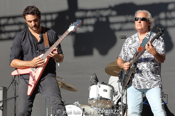 Thomas Camille (60 Festival de Jazz de San Sebastián 2025. 2025-07-24) Por José Luis Luna Rocafort [INSTANTZZ AKA Galería fotográfica AKA Fotoblog de jazz, impro… y algo más] - Tomajazz - Thomas Camille actuó en el 60 Festival de Jazz de San Sebastián 2025. José Luis Luna Rocafort lo retrata en INSTANTZZ. Thomas Camille, Tomás Lizardi, Álvaro Ginés, Jorge González
