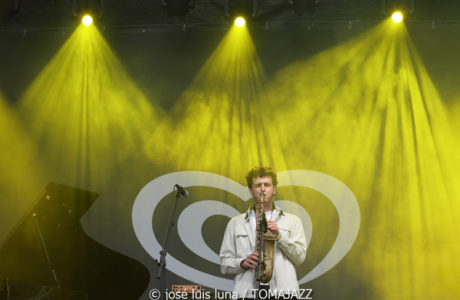 Eneko Diéguez Quartet (60 Festival de Jazz de San Sebastián 2025. 2025-07-25) Por José Luis Luna Rocafort [INSTANTZZ AKA Galería fotográfica AKA Fotoblog de jazz, impro… y algo más] - Tomajazz - Eneko Diéguez Quartet actuó en el 60 Festival de Jazz de San Sebastián 2025. José Luis Luna Rocafort lo retrata en INSTANTZZ. Actuaron Eneko Diéguez, Raúl Pérez, Nicolás Alvear, Eneko Arbea