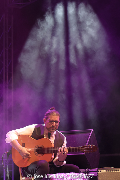 Soleá Morente (La LLuna en Vers. Santuari de Consolació, Sant Joan, Mallorca. 2025-08-09) Por José Luis Luna Rocafort [INSTANTZZ AKA Galería fotográfica AKA Fotoblog de jazz, impro… y algo más] - Tomajazz - Soleá Morente actuó en La LLuna en Vers en Santuari de Consolació, Sant Joan, Mallorca, el 9 de agosto de 2025. José Luis Luna Rocafort lo retrata en INSTANTZZ