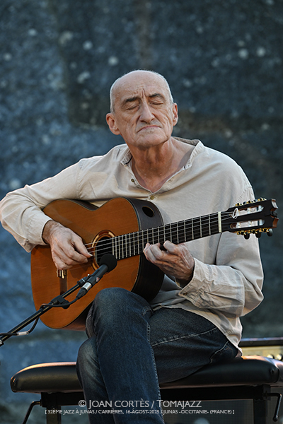 Tadić & Holzwarts / Eyot 4t / Nenad Vasilić Trio (32è Jazz à Junas 2025 - Rencontre avec La Serbie / Carrières, 16-17-julio-2025, Junas -France-) [II] - Tomajazz - Tadić & Holzwarts / Eyot 4t / Nenad Vasilić Trio actuaron en 32è Jazz à Junas 2025 - Rencontre avec La Serbie / Carrières, Junas -France-, el 16 y 17 de julio de 2025, Joan Cortès lo retrata en INSTANTZZ