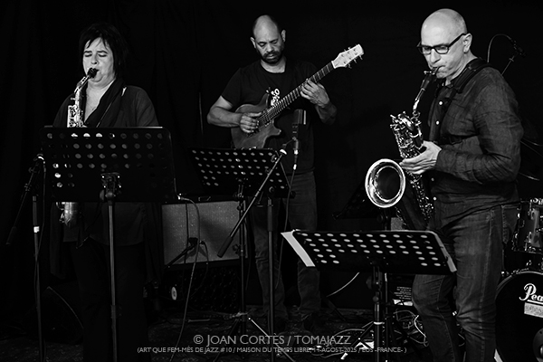 Géraldine Laurent 4t «Looking for Mingus» (Art Que Fem-Més de Jazz #10/ Maison du Temps Libre, 14-agosto-2025, Eus -France-) Por Joan Cortès [INSTANTZZ AKA Galería fotográfica AKA Fotoblog de jazz, impro… y algo más] - Tomajazz - Géraldine Laurent “Looking for Mingus” actuó en Més de Jazz #10 en Maison du Temps Libre, Eus -France-, el 14 de agosto de 2025. Joan Cortès fotografía el concierto en INSTANTZZ. Actuaron Géraldine Laurent, Jean-Charles Richard, Manu Codjia, Christophe Marguet