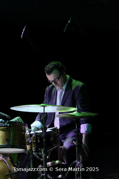 Ramón López: 40 primaveras en París. Por Pachi Tapiz [Entrevista de jazz] - Tomajazz - Ramón López ha celebrado sus cuatro décadas residiendo en Francia con la publicación de 40 Springs In Paris (RogueArt, 2025). Con motivo de este aniversario, Pachi Tapiz entrevistó al bat