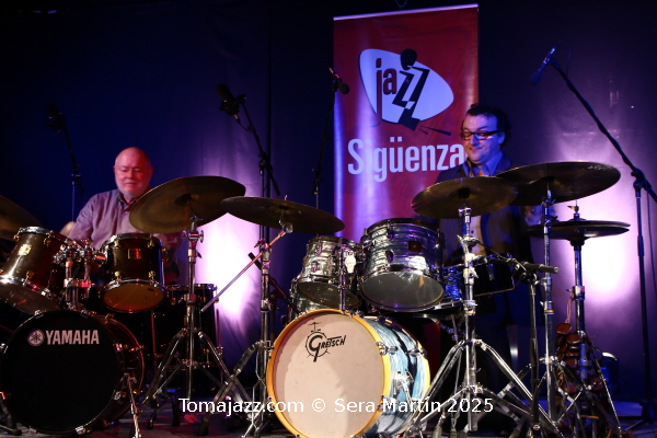 Ramón López: 40 primaveras en París. Por Pachi Tapiz [Entrevista de jazz] - Tomajazz - Ramón López ha celebrado sus cuatro décadas residiendo en Francia con la publicación de 40 Springs In Paris (RogueArt, 2025). Con motivo de este aniversario, Pachi Tapiz entrevistó al bat