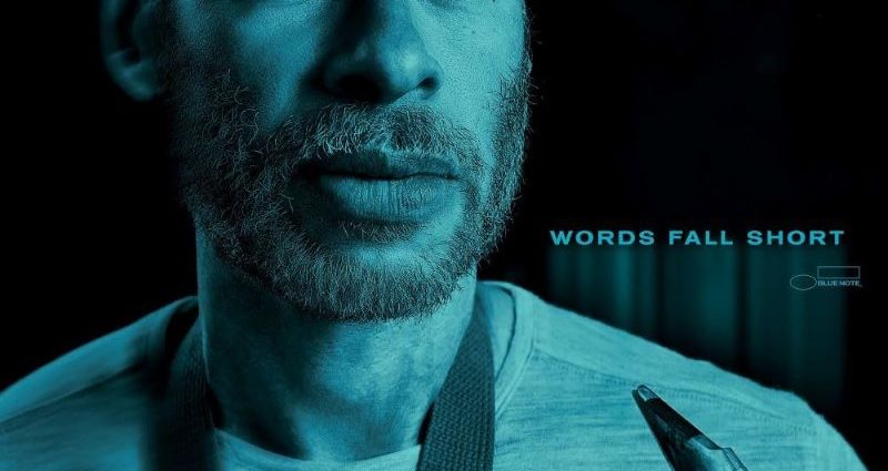 Josué Nebulman: El susurro que abrazó la niebla (Azul Nota; 2025) AKA Joshua Redman: Words Fall Short (Blue Note; 2025) Por Zapata Chipi [Neblina de jazz destilada en copa de cristal] - Tomajazz - Josué Nebulman: El susurro que abrazó la niebla (Azul Nota; 2025) AKA Joshua Redman: Words Fall Short (Blue Note; 2025) Por Zapata Chipi