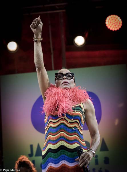 Marc Ribot Hurry Red Telephone - Dee Dee Bridgewater Quartet: We Exist! (60 Festival de Jazz de San Sebastián 2025. 2025-07-25) Por Antonio Torres (texto y fotos), y Pepe Mateos (fotos) [Concierto de jazz] - Tomajazz - Marc Ribot Hurry Red Telephone - Dee Dee Bridgewater Quartet: We Exist! actuaron en el 60 Festival de Jazz de San Sebastián 2025. Antonio Torres y Pepe Mateos repasan la cita doble. Actuaron Marc Ribot, Ava Mendoza, Sebastian Steinberg, Chad Taylor, Dee Dee Bridgewater, Carmen Staaf, Rosa Brunello, Evita Polidoro 