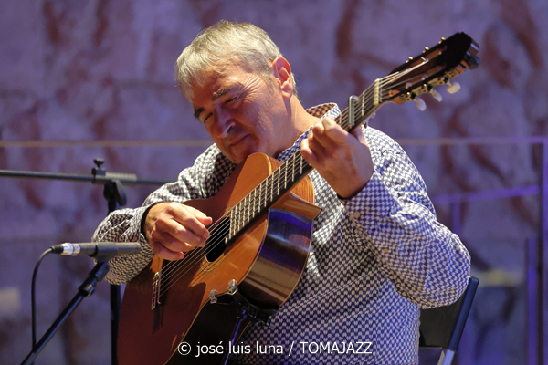 Damià Timoner / Fred Hersch (18 Jazz Voyeur Festival 2025. Es Baluard Museu. Palma. 2025-10-11) Por José Luis Luna Rocafort [INSTANTZZ AKA Galería fotográfica AKA Fotoblog de jazz, impro… y algo más] - Tomajazz - Damià Timoner y Fred Hersch dieron sendos conciertos en la jornada del 18 Jazz Voyeur Festival 2025 en Es Baluard Museu de Palma, el 11 de octubre de 2025. José Luis Luna Rocafort lo retrata en INSTANTZZ