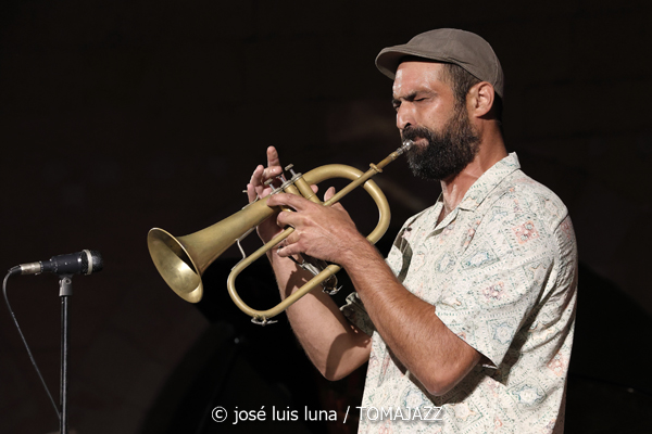 Hard Bop Drivers (Jazz Palma Festival 2025. Castell de Bellver. Palma. 2025-08-28) Por José Luis Luna Rocafort [INSTANTZZ AKA Galería fotográfica AKA Fotoblog de jazz, impro… y algo más] - Tomajazz - Hard Bop Drivers actuó en el Jazz Palma Festival 2025. José Luis Luna Rocafort los retrata en INSTANTZZ. Con Miquel Àngel Rigo, Pep Garau, Gori Matas, Marko Lohikari, Pep Lluís García, Sinéad Cormican