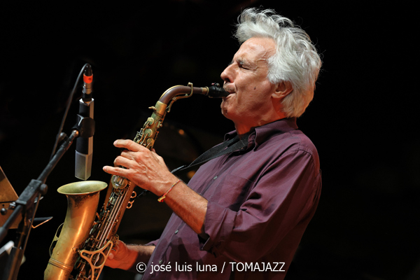 Eivissa Jazz Experience (37 Eivissa Jazz 2025. Baluard de Santa Llúcia. Eivissa. 2025-09-02) Por José Luis Luna Rocafort [INSTANTZZ AKA Galería fotográfica AKA Fotoblog de jazz, impro… y algo más] - Tomajazz - La actuación del Eivissa Jazz Experience es un clásico que no podía faltar en el 37 Eivissa Jazz 2025. José Luis Luna Rocafort lo retrata en INSTANTZZ. En 2025 participaron Abe Rábade, Perico Sambeat, María Toro, Antía Muiño, Reinier Elizarde "El Negrón", Michael Olivera