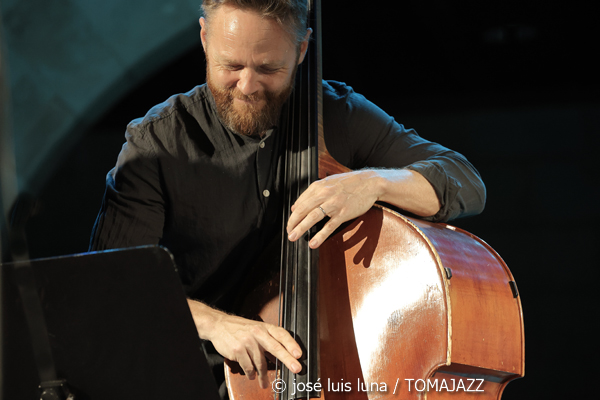 Hard Bop Drivers (Jazz Palma Festival 2025. Castell de Bellver. Palma. 2025-08-28) Por José Luis Luna Rocafort [INSTANTZZ AKA Galería fotográfica AKA Fotoblog de jazz, impro… y algo más] - Tomajazz - Hard Bop Drivers actuó en el Jazz Palma Festival 2025. José Luis Luna Rocafort los retrata en INSTANTZZ. Con Miquel Àngel Rigo, Pep Garau, Gori Matas, Marko Lohikari, Pep Lluís García, Sinéad Cormican