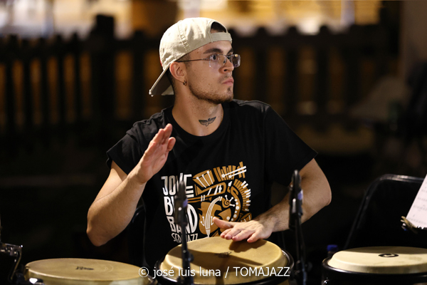 Jove Big Band Sedajazz (37 Eivissa Jazz 2025. Baluard de Santa Llúcia. Eivissa. 2025-09-01) Por José Luis Luna Rocafort [INSTANTZZ AKA Galería fotográfica AKA Fotoblog de jazz, impro… y algo más] - Tomajazz - Jove Big Band Sedajazz actuó en el 37 Eivissa Jazz 2025, el día 1 de septiembre. José Luis Luna Rocafort [INSTANTZZ