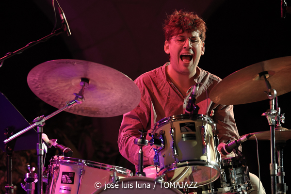 Giulia Valle Trío (Jazz Palma Festival 2025. Castell de Bellver. Palma. 2025-08-21) Por José Luis Luna Rocafort [INSTANTZZ AKA Galería fotográfica AKA Fotoblog de jazz, impro… y algo más] - Tomajazz - Giulia Valle Trío (actuó en el Jazz Palma Festival 2025 en el Castell de Bellver el 21 de agosto de 2025. José Luis Luna Rocafort la retrata en INSTANTZZ. Actuaron