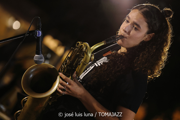 Jove Big Band Sedajazz (37 Eivissa Jazz 2025. Baluard de Santa Llúcia. Eivissa. 2025-09-01) Por José Luis Luna Rocafort [INSTANTZZ AKA Galería fotográfica AKA Fotoblog de jazz, impro… y algo más] - Tomajazz - Jove Big Band Sedajazz actuó en el 37 Eivissa Jazz 2025, el día 1 de septiembre. José Luis Luna Rocafort [INSTANTZZ