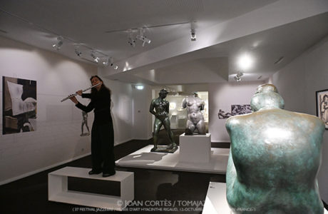 Cléa Torales «Balade au Musée» (37 Jazzèbre / Musée d’Art Hyacinthe Rigaud, 2025-10-12 / Perpignan -France-) [6] Por Joan Cortès [INSTANTZZ AKA Galería fotográfica AKA Fotoblog de jazz, impro… y algo más] - Tomajazz - Cléa Torales «Balade au Musée» actuó en el 37 Jazzèbre 2025 en Perpignan -Francia-. Joan Cortès retrata el concierto en INSTANTZZ