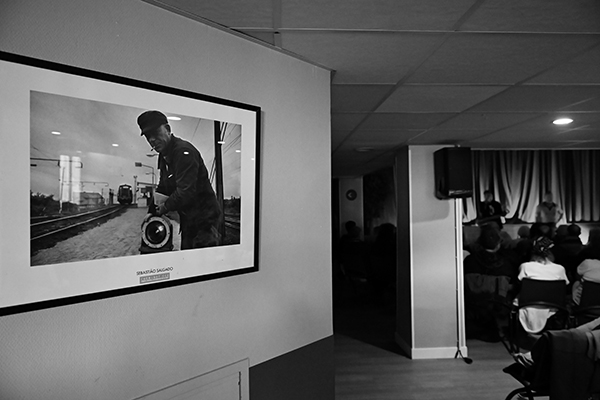 Robin Fincker & Mathieu Werchowski «Chien Pigeon» (37 Jazzèbre / La Voile d’Or, 2025-09-27 / Port-Vendres -France-) Por Joan Cortès [INSTANTZZ AKA Galería fotográfica AKA Fotoblog de jazz, impro… y algo más] - Tomajazz - Robin Fincker & Mathieu Werchowski «Chien Pigeon» actuaron en el 37 Jazzèbre, el 27 de septiembre de 2025. Joan Cortès los retrata en INSTANTZZ