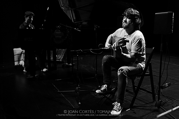 Marco Mezquida & Chicuelo «Del Alma» (Teatre Patronat, 2025-10-04 / La Garriga -Barcelona-) Por Joan Cortès [INSTANTZZ AKA Galería fotográfica AKA Fotoblog de jazz, impro… y algo más] - Tomajazz - Marco Mezquida & Chicuelo «Del Alma» actuaron en el Teatre Patronat de La Garriga -Barcelona-, el 4 de octubre de 2025. Joan Cortès los retrata en INSTANTZZ