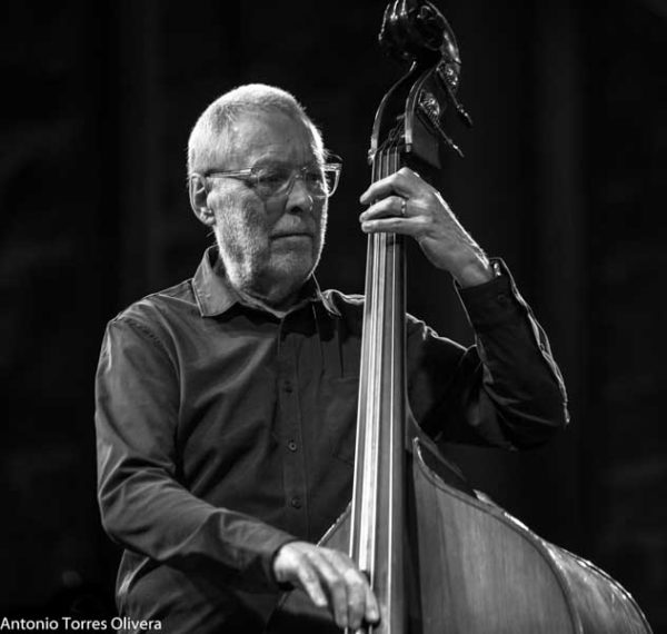 Chris Potter - Dave Holland - Marcus Gilmore "Kismet" (60 Festival de Jazz de San Sebastián 2025. 2025-07-25) Por Antonio Torres (texto y fotos), y Pepe Mateos (fotos) [Concierto de jazz] - Tomajazz - Chris Potter - Dave Holland - Marcus Gilmore "Kismet" intervinieron en el 60 Festival de Jazz de San Sebastián 2025. Antonio Torres (texto y fotos), y Pepe Mateos (fotos) repasan la actuación