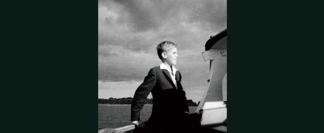 Anna Högberg: Ensamseglaren (Fönstret; 2025) Por Pachi Tapiz [Grabación de jazz] - Tomajazz - Ensamseglaren (Fönstret; 2025) es la nueva grabación de Anna Högberg. Pachi Tapiz repasa la grabación. Participan Anna Högberg, Elin Forkelid, Niklas Barnö, Maria Bertel, Per Åke Holmlander, Dieb13, Finn Loxbo, Alex Zethson, Gus Loxbo, Kansan Zetterberg, Anton Jonsson, Dennis Egberth