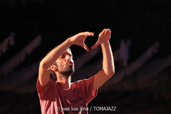 Sa Pobla Jazz Collective (31 Mallorca Jazz Sa Pobla 2025. Sa Pobla. Mallorca. 2025-08-11) Por José Luis Luna Rocafort [INSTANTZZ AKA Galería fotográfica AKA Fotoblog de jazz, impro… y algo más] - Tomajazz - Sa Pobla Jazz Collective actuó en el 31 Mallorca Jazz Sa Pobla 2025 el 11 de agosto de 2025. José Luis Luna Rocafort retrata el concierto en INSTANTZZ