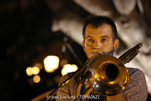 Miquel Àngel Rigo Quintet (37 Eivissa Jazz 2025. Passeig Vara de Rey. Eivissa. 2025-09-02) Por José Luis Luna Rocafort [INSTANTZZ AKA Galería fotográfica AKA Fotoblog de jazz, impro… y algo más] - Tomajazz - Miquel Àngel Rigo Quintet actuó en el 37 Eivissa Jazz 2025. José Luis Luna Rocafort retrata la actuación en INSTANTZZ. Participaron Miquel Àngel Rigo, Tomeu Garcías, Jaume Riera, Joan Garcías Tur, Josep Servera, Goran Levi