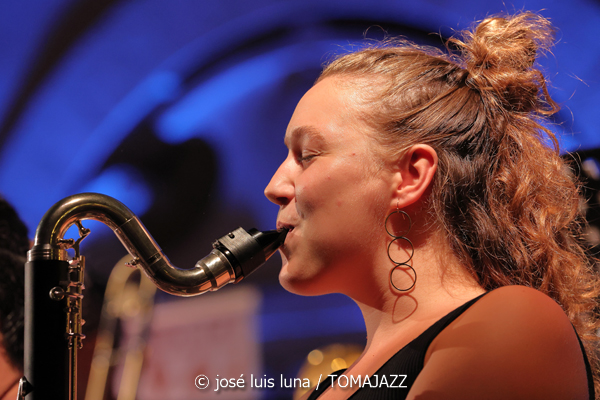 Sa Pobla Jazz Collective (31 Mallorca Jazz Sa Pobla 2025. Sa Pobla. Mallorca. 2025-08-11) Por José Luis Luna Rocafort [INSTANTZZ AKA Galería fotográfica AKA Fotoblog de jazz, impro… y algo más] - Tomajazz - Sa Pobla Jazz Collective actuó en el 31 Mallorca Jazz Sa Pobla 2025 el 11 de agosto de 2025. José Luis Luna Rocafort retrata el concierto en INSTANTZZ