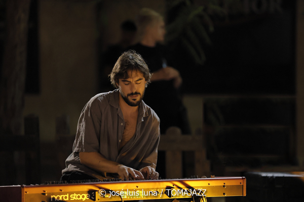 Miquel Àngel Rigo Quintet (37 Eivissa Jazz 2025. Passeig Vara de Rey. Eivissa. 2025-09-02) Por José Luis Luna Rocafort [INSTANTZZ AKA Galería fotográfica AKA Fotoblog de jazz, impro… y algo más] - Tomajazz - Miquel Àngel Rigo Quintet actuó en el 37 Eivissa Jazz 2025. José Luis Luna Rocafort retrata la actuación en INSTANTZZ. Participaron Miquel Àngel Rigo, Tomeu Garcías, Jaume Riera, Joan Garcías Tur, Josep Servera, Goran Levi