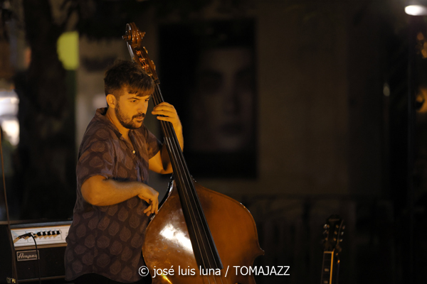 Miquel Àngel Rigo Quintet (37 Eivissa Jazz 2025. Passeig Vara de Rey. Eivissa. 2025-09-02) Por José Luis Luna Rocafort [INSTANTZZ AKA Galería fotográfica AKA Fotoblog de jazz, impro… y algo más] - Tomajazz - Miquel Àngel Rigo Quintet actuó en el 37 Eivissa Jazz 2025. José Luis Luna Rocafort retrata la actuación en INSTANTZZ. Participaron Miquel Àngel Rigo, Tomeu Garcías, Jaume Riera, Joan Garcías Tur, Josep Servera, Goran Levi