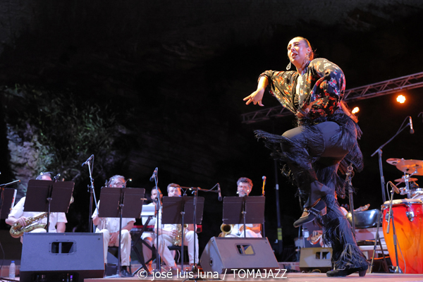 Big Band Ciutat d'Eivissa (37 Eivissa Jazz 2025. Parc Reina Sofía. Eivissa. 2025-09-03) Por José Luis Luna Rocafort [INSTANTZZ AKA Galería fotográfica AKA Fotoblog de jazz, impro… y algo más] - Tomajazz - Big Band Ciutat d'Eivissa actuó en el 37 Eivissa Jazz 2025. José Luis Luna Rocafort lo retrata en INSTANTZZ