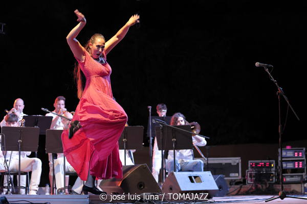 Big Band Ciutat d'Eivissa (37 Eivissa Jazz 2025. Parc Reina Sofía. Eivissa. 2025-09-03) Por José Luis Luna Rocafort [INSTANTZZ AKA Galería fotográfica AKA Fotoblog de jazz, impro… y algo más] - Tomajazz - Big Band Ciutat d'Eivissa actuó en el 37 Eivissa Jazz 2025. José Luis Luna Rocafort lo retrata en INSTANTZZ