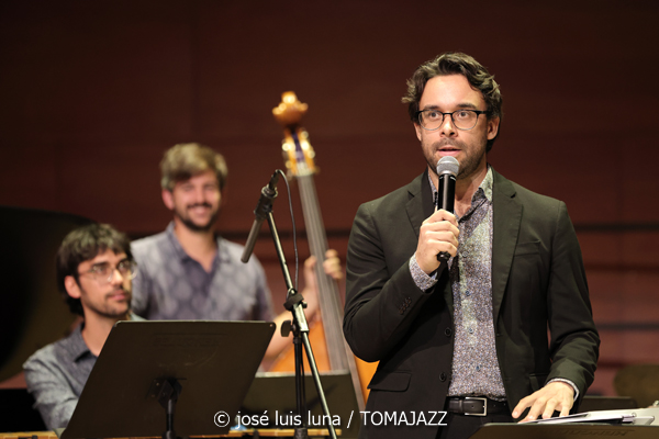 Big Band del Conservatori Superior de Música de les Illes Balears (Auditori del Conservatori Superior de Música de les Illes Balears. Palma. 2025-11-14) Por José Luis Luna Rocafort [INSTANTZZ AKA Galería fotográfica AKA Fotoblog de jazz, impro… y algo más] - Tomajazz - La Big Band del Conservatori Superior de Música de les Illes Balears actuó en el Auditori del Conservatori Superior de Música de les Illes Balears de Palma el 14 de noviembre de 2025. José Luis Luna Rocafort lo retrata en INSTANTZZ. Dirigió la Big Band Lluc Casares