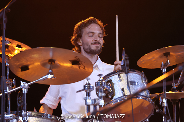 Big Band Ciutat d'Eivissa (37 Eivissa Jazz 2025. Parc Reina Sofía. Eivissa. 2025-09-03) Por José Luis Luna Rocafort [INSTANTZZ AKA Galería fotográfica AKA Fotoblog de jazz, impro… y algo más] - Tomajazz - Big Band Ciutat d'Eivissa actuó en el 37 Eivissa Jazz 2025. José Luis Luna Rocafort lo retrata en INSTANTZZ