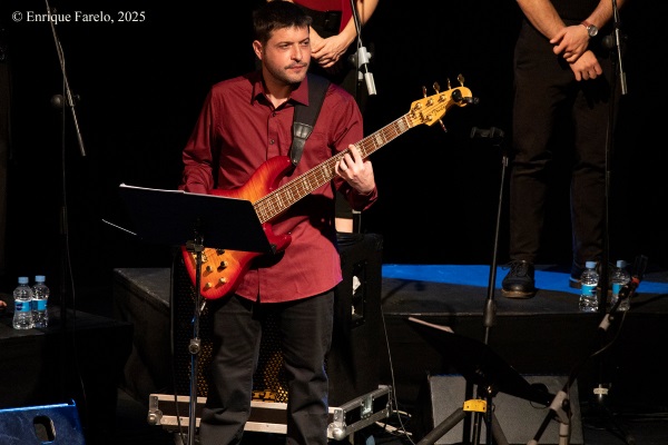 Andrea Motis & The Barcelona Gospel Messengers. «To Amy» (Homenaje a Amy Winehouse) (Festival Internacional JazzMadrid 2025, Fernán Gómez. Centro Cultural de la Villa, Sala Guirau Madrid. 2025-11-23) Por Enrique Farelo [Concierto de jazz] - Tomajazz