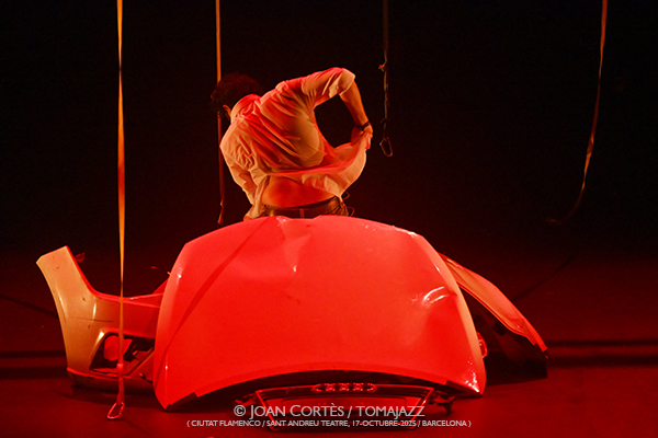 Antonio Molina “El Choro” «Prender, un acto de combustión» (Ciutat Flamenco / SAT!, 2025-10-17 / Barcelona) Por Joan Cortès [Flamencuras AKA INSTANTZZ AKA Galería fotográfica AKA Fotoblog de jazz, impro… y algo más] - Tomajazz - Antonio Molina “El Choro” «Prender, un acto de combustión» participó en Ciutat Flamenco de Barcelona el 17 de octubre de 2025. Joan Cortès lo retrata en las Flamencuras de INSTANTZZ. Participaron Antonio Molina “El Choro”, baile Manuel de la Nina, cante Marcos de Silvia, guitarra Francisco Roca 