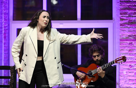 Rocío Luna (Ciutat Flamenco / Fabra i Coats, 2025-10-18 / Barcelona) Por Joan Cortès [Flamencuras AKA INSTANTZZ AKA Galería fotográfica AKA Fotoblog de jazz, impro… y algo más] - Tomajazz - Rocío Luna actuó en Ciutat Flamenco en Fabra i Coats, Barcelona, el 18 de octubre de 2025. Joan Cortès lo retrata en las Flamencuras de INSTANTZZ. Actuaron Rocío Luna, Luis Medina
