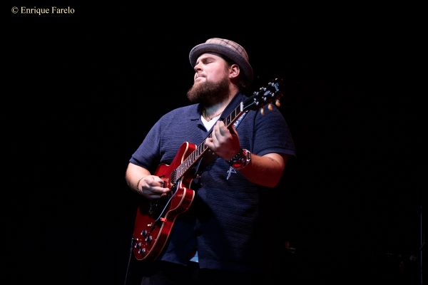 Delvon Lamarr Organ Trío (Festival Internacional JazzMadrid 2025, Sala Villanos, Madrid. 2025-10-30) Por Enrique Farelo [Concierto de jazz] - Tomajazz - Delvon Lamarr Organ Trío participó en el Festival Internacional JazzMadrid 2025. Enrique Farelo lo relata y retrata. Actuaron Delvon Lamarr, Brice Calvin, Ashley Ickes