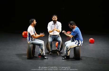 Antonio Molina “El Choro” «Prender, un acto de combustión» (Ciutat Flamenco / SAT!, 2025-10-17 / Barcelona) Por Joan Cortès [Flamencuras AKA INSTANTZZ AKA Galería fotográfica AKA Fotoblog de jazz, impro… y algo más] - Tomajazz - Antonio Molina “El Choro” «Prender, un acto de combustión» participó en Ciutat Flamenco de Barcelona el 17 de octubre de 2025. Joan Cortès lo retrata en las Flamencuras de INSTANTZZ. Participaron Antonio Molina “El Choro”, Manuel de la Nina, Marcos de Silvia, Francisco Roca