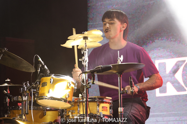 Kosmonauci (10 Fira B! Es Gremi. Palma. 2025-11-07) Por José Luis Luna Rocafort [INSTANTZZ AKA Galería fotográfica AKA Fotoblog de jazz, impro… y algo más] - Tomajazz - Kosmonauci actuó en 10 Fira B! en Es Gremi de Palma el 7 de noviembre de 2025. José Luis Luna Rocafort lo retrata en INSTANTZZ. Actuaron Milosz Pieczonka, Tymon Kosma, Bartłomiej Lucjan, Jan Pieniazek