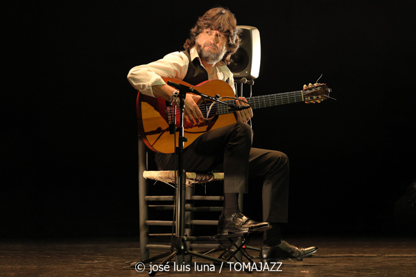 Chicuelo & Marco Mezquida (9º Alternatilla Jazz Festival 2025. Teatre Principal de Palma. 2025-12-03) Por José Luis Luna Rocafort [INSTANTZZ AKA Galería fotográfica AKA Fotoblog de jazz, impro… y algo más] - Tomajazz - Chicuelo & Marco Mezquida actuaron en el 9º Alternatilla Jazz Festival en el Teatre Principal de Palma, el 3 de diciembre de 2025. José Luis Luna Rocafort lo retrata en INSTANTZZ. Con Chicuelo, Marco