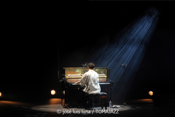 Toni Miranda / Tony Ann (18 Jazz Voyeur Festival 2025. Trui Teatre. Palma. 2025-12-04) Por José Luis Luna Rocafort [INSTANTZZ AKA Galería fotográfica AKA Fotoblog de jazz, impro… y algo más] - Tomajazz - Toni Miranda - Tony Ann actuaron en el 18 Jazz Voyeur Festival 2025 en Palma, el 4 de diciembre de 2025. José Luis Luna Rocafort [INSTANTZZ