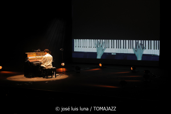 Toni Miranda / Tony Ann (18 Jazz Voyeur Festival 2025. Trui Teatre. Palma. 2025-12-04) Por José Luis Luna Rocafort [INSTANTZZ AKA Galería fotográfica AKA Fotoblog de jazz, impro… y algo más] - Tomajazz - Toni Miranda - Tony Ann actuaron en el 18 Jazz Voyeur Festival 2025 en Palma, el 4 de diciembre de 2025. José Luis Luna Rocafort [INSTANTZZ