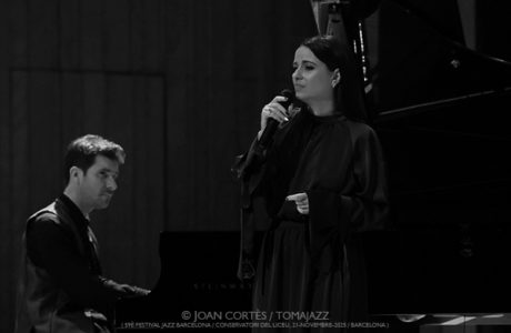 Lina & Marco Mezquida “O Fado” (59è Festival de Jazz de Barcelona / Conservatori del Liceu, 2025-11-21 / Barcelona) [03] Por Joan Cortès [INSTANTZZ AKA Galería fotográfica AKA Fotoblog de jazz, impro… y algo más] - Tomajazz - Lina & Marco Mezquida “O Fado” actuaron en el 59è Festival de Jazz de Barcelona, el 21 de noviembre de 2025. Joan Cortès lo retrata en INSTANTZZ