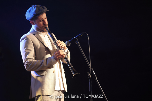 The Jazz Room (Es Gremi. Palma de Mallorca. 2025-12-16) Por José Luis Luna Rocafort [INSTANTZZ AKA Galería fotográfica AKA Fotoblog de jazz, impro… y algo más] - Tomajazz - The Jazz Room actuó en Es Gremi de Palma de Mallorca, el 16 de diciembre de 2025. José Luis Luna Rocafort lo retrata en INSTANTZZ. Con Guillermo Valero, David Romero, David Sam, Carlos Picó, Erc Barrachina