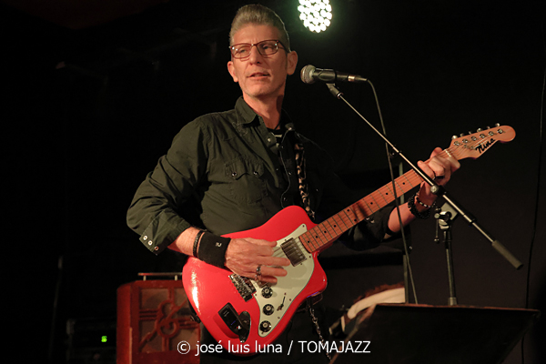 The Impossible Combo (Factoria de So, Santa María, Mallorca. 2026-01-23) Por José Luis Luna Rocafort [INSTANTZZ AKA Galería fotográfica AKA Fotoblog de jazz, impro… y algo más] - Tomajazz - The Impossible Combo actuó en Factoria de So, Santa María, Mallorca, el 23 de enero de 2026. José Luis Luna Rocafort lo retrata en INSTANTZZ. Con Pep Amengual, Biel Ballester, Juanma Hernández, Manu Hernández, Juanma López , Juanito Percha, Fernando Espinar, Yuyu