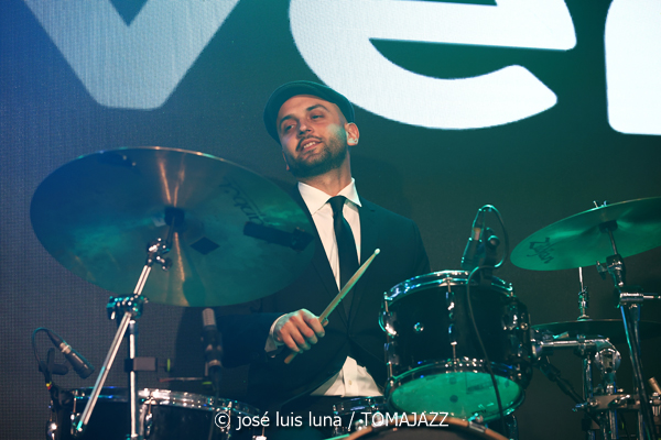 The Jazz Room (Es Gremi. Palma de Mallorca. 2025-12-16) Por José Luis Luna Rocafort [INSTANTZZ AKA Galería fotográfica AKA Fotoblog de jazz, impro… y algo más] - Tomajazz - The Jazz Room actuó en Es Gremi de Palma de Mallorca, el 16 de diciembre de 2025. José Luis Luna Rocafort lo retrata en INSTANTZZ. Con Guillermo Valero, David Romero, David Sam, Carlos Picó, Erc Barrachina