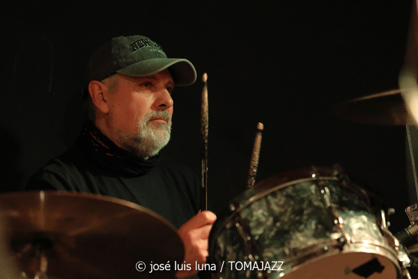 Juanito Percha & The Stingrays (Factoria de So, Santa María, Mallorca. 2026-01-23) Por José Luis Luna Rocafort [INSTANTZZ AKA Galería fotográfica AKA Fotoblog de jazz, impro… y algo más] - Tomajazz - Juanito Percha & The Stingrays actuó en Factoria de So, Santa María, Mallorca, el 23 de enero de 2026. José Luis Luna Rocafort lo retrata en INSTANTZZ. Con Juanma López "alias" Juanito Percha, Fernando Espinar, Juanma Hernández, Joan Pons