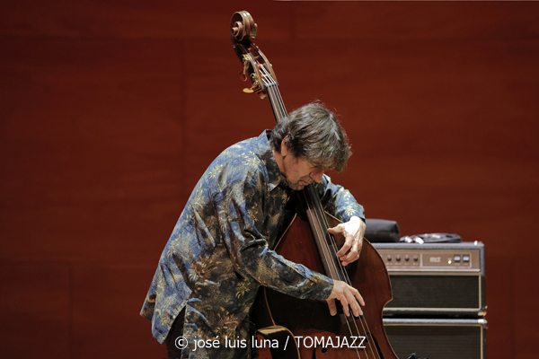 Richard Galliano "New Viaggio Trio" (9º Alternatilla Jazz Festival 2025. Conservatori Superior de Música de les Illes Balears. Palma. 2025-12-07) Por José Luis Luna Rocafort [INSTANTZZ AKA Galería fotográfica AKA Fotoblog de jazz, impro… y algo más] - Tomajazz - Richard Galliano "New Viaggio Trio" actuó en el 9º Alternatilla Jazz Festival, en CSM de les Illes Balears en Palma, el 7 de diciembre de 2025. José Luis Luna Rocafort lo retrata en INSTANTZZ. Actuaron Richard Galliano, Adrien Moignard, Philippe Aerts