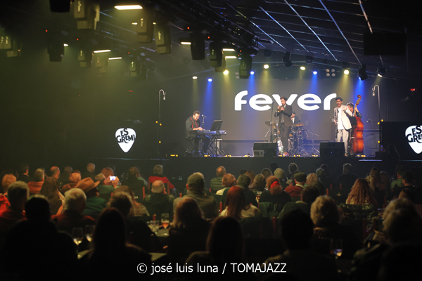 The Jazz Room (Es Gremi. Palma de Mallorca. 2025-12-16) Por José Luis Luna Rocafort [INSTANTZZ AKA Galería fotográfica AKA Fotoblog de jazz, impro… y algo más] - Tomajazz - The Jazz Room actuó en Es Gremi de Palma de Mallorca, el 16 de diciembre de 2025. José Luis Luna Rocafort lo retrata en INSTANTZZ. Con Guillermo Valero, David Romero, David Sam, Carlos Picó, Erc Barrachina