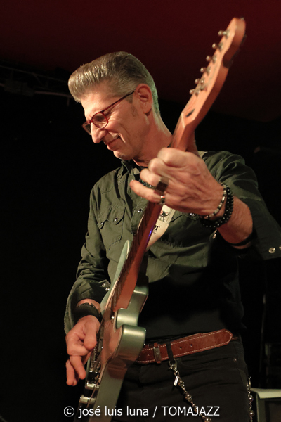 The Impossible Combo (Factoria de So, Santa María, Mallorca. 2026-01-23) Por José Luis Luna Rocafort [INSTANTZZ AKA Galería fotográfica AKA Fotoblog de jazz, impro… y algo más] - Tomajazz - The Impossible Combo actuó en Factoria de So, Santa María, Mallorca, el 23 de enero de 2026. José Luis Luna Rocafort lo retrata en INSTANTZZ. Con Pep Amengual, Biel Ballester, Juanma Hernández, Manu Hernández, Juanma López , Juanito Percha, Fernando Espinar, Yuyu