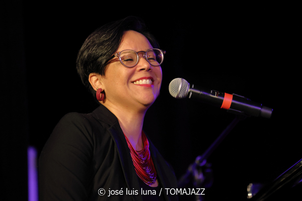 Baiao de Duas (Caixaforum Palma. 2025-12-27) Por José Luis Luna Rocafort [INSTANTZZ AKA Galería fotográfica AKA Fotoblog de jazz, impro… y algo más] - Tomajazz - Baiao de Duas actuó en Caixaforum Palma el 27 de diciembre de 2025. José Luis Luna Rocafort lo retrata en INSTANTZZ. Actuaron Aninha Paschoal, Kadija Teles