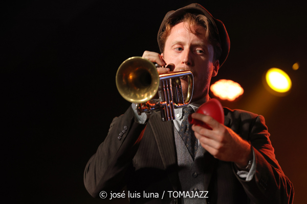 The Jazz Room (Es Gremi. Palma de Mallorca. 2025-12-16) Por José Luis Luna Rocafort [INSTANTZZ AKA Galería fotográfica AKA Fotoblog de jazz, impro… y algo más] - Tomajazz - The Jazz Room actuó en Es Gremi de Palma de Mallorca, el 16 de diciembre de 2025. José Luis Luna Rocafort lo retrata en INSTANTZZ. Con Guillermo Valero, David Romero, David Sam, Carlos Picó, Erc Barrachina